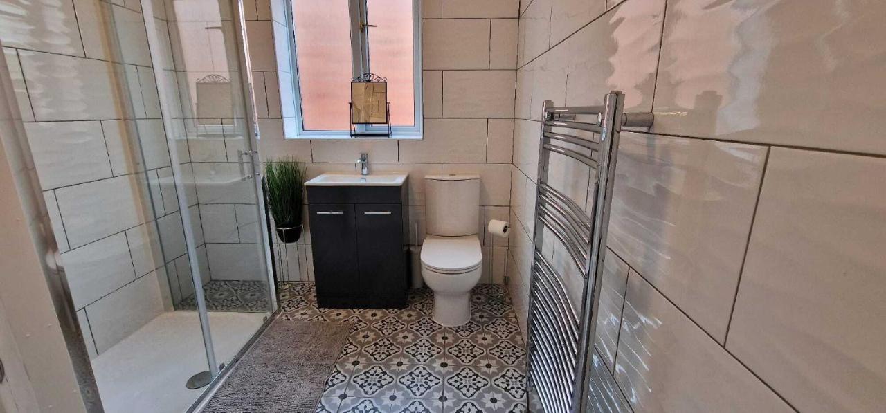 קארדיף Sapphire Apartments מראה חיצוני תמונה